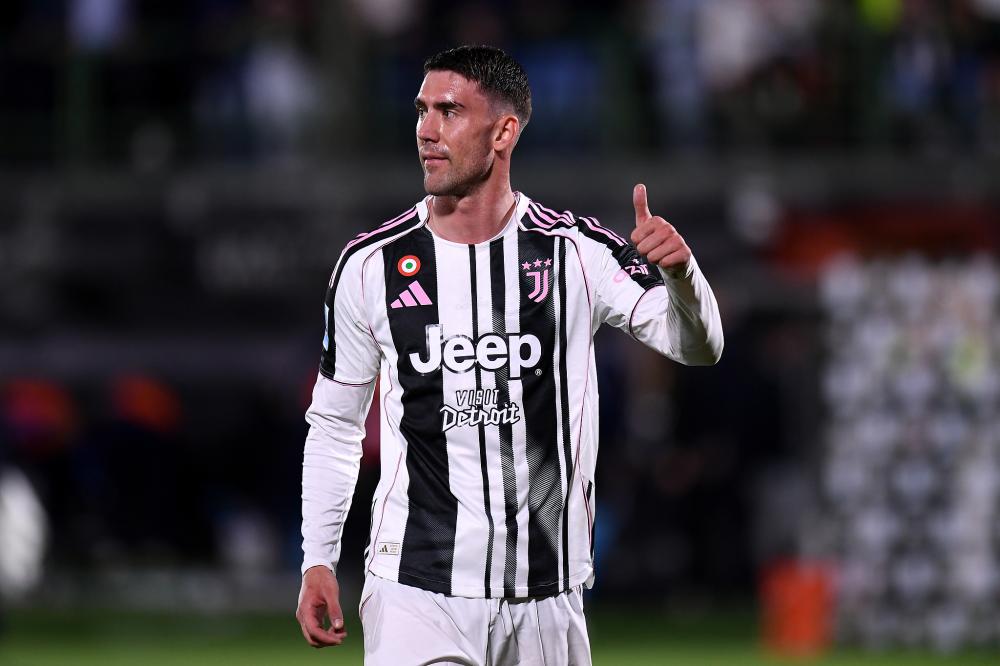 火药味！莫兰特用手狂指克莱面部，克莱怒火中烧一把甩开