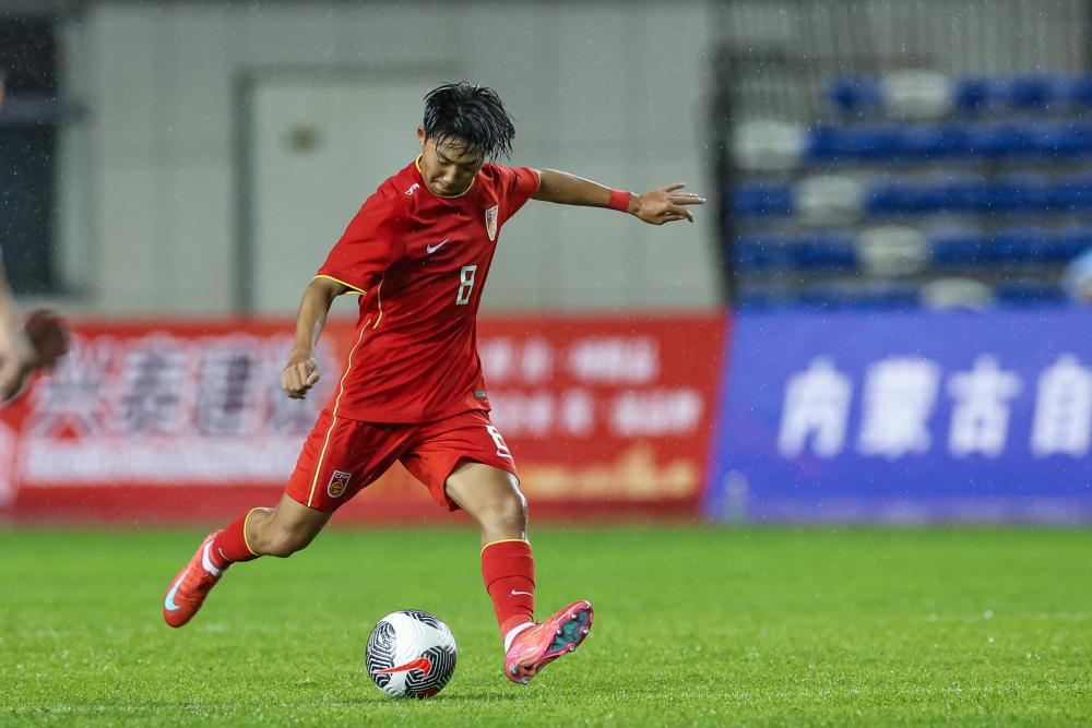 布鲁日边锋福布斯首次入选葡萄牙队，马丁内斯：他很有特点